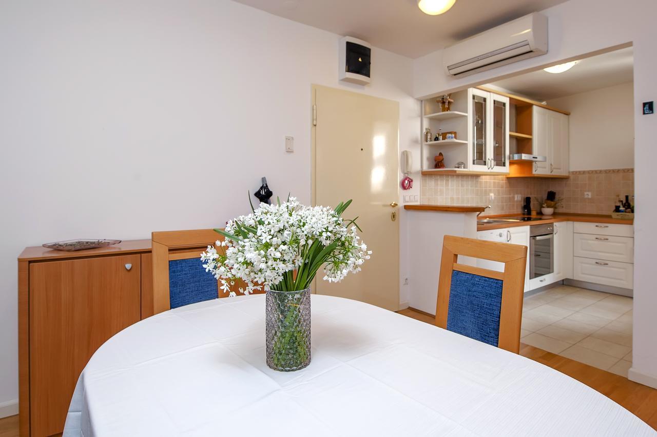 Apartment Campanile Rovinj Extérieur photo